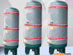 储气罐底座焊接，储气罐国家规定使用年限