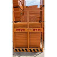 骄鹏基坑护栏、防护电梯门、井口护栏厂家直发